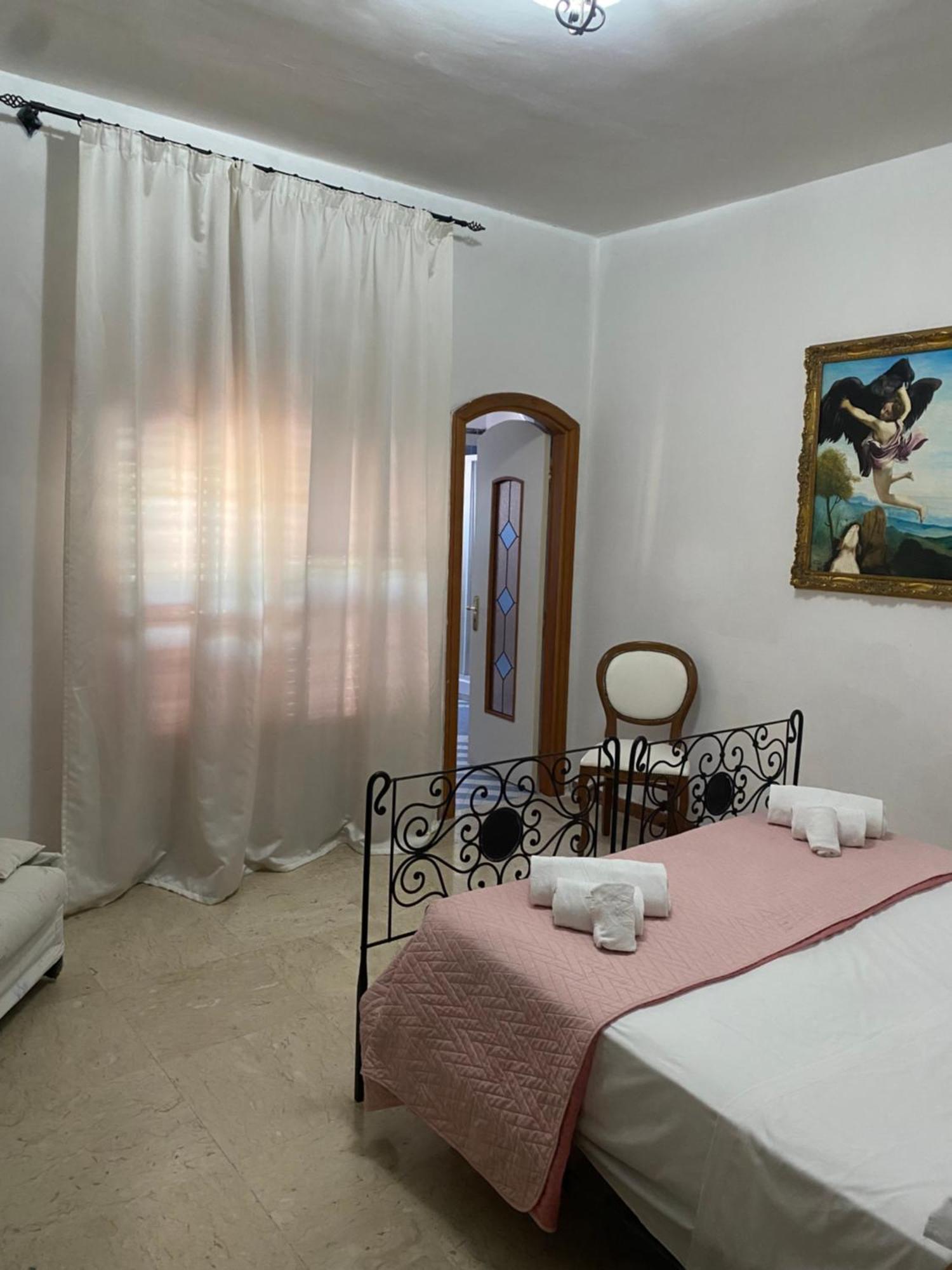 B&B H Pompeii Ruins 외부 사진